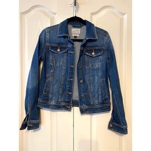 Woman’s jeans jacket size XS Universal Thread